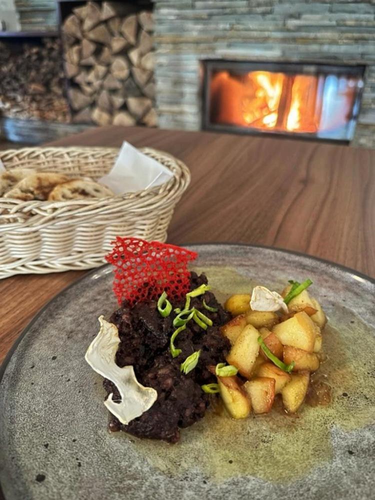 Restaurace A Penzion Lutena Dolni Lutyne Dış mekan fotoğraf